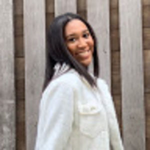 Meet your Posher, Amaya